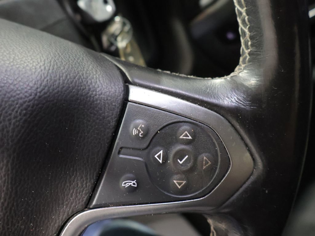 Used 2018 Chevrolet Silverado 1500 LT w/ All Star Edition AWD/4WD image 34