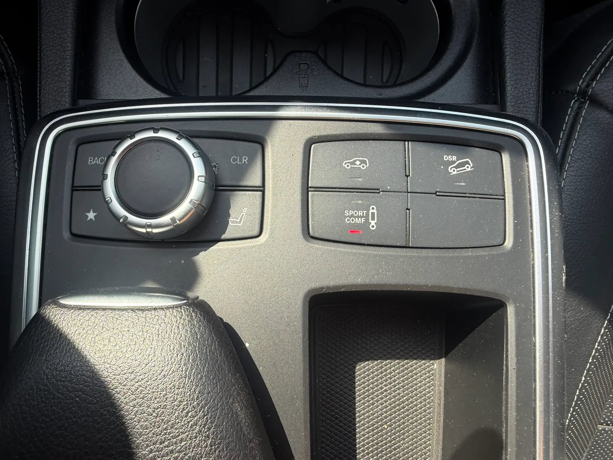 Used 2015 Mercedes-Benz GL 550 4MATIC image 21