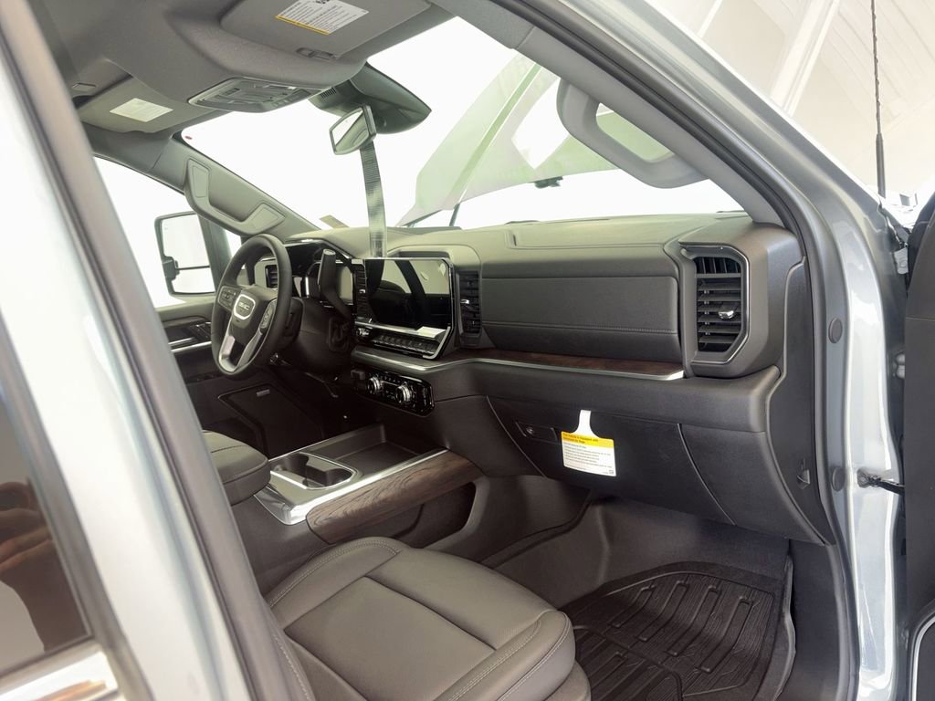 New 2026 GMC Sierra 3500 SLT w/ SLT Convenience Package image 30