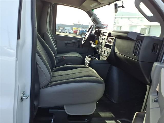 New 2025 GMC Savana 2500 w/ Driver Convenience Package image 6