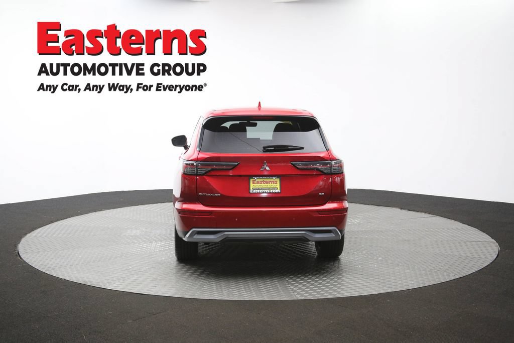 Used 2025 Mitsubishi Outlander SE AWD/4WD image 38
