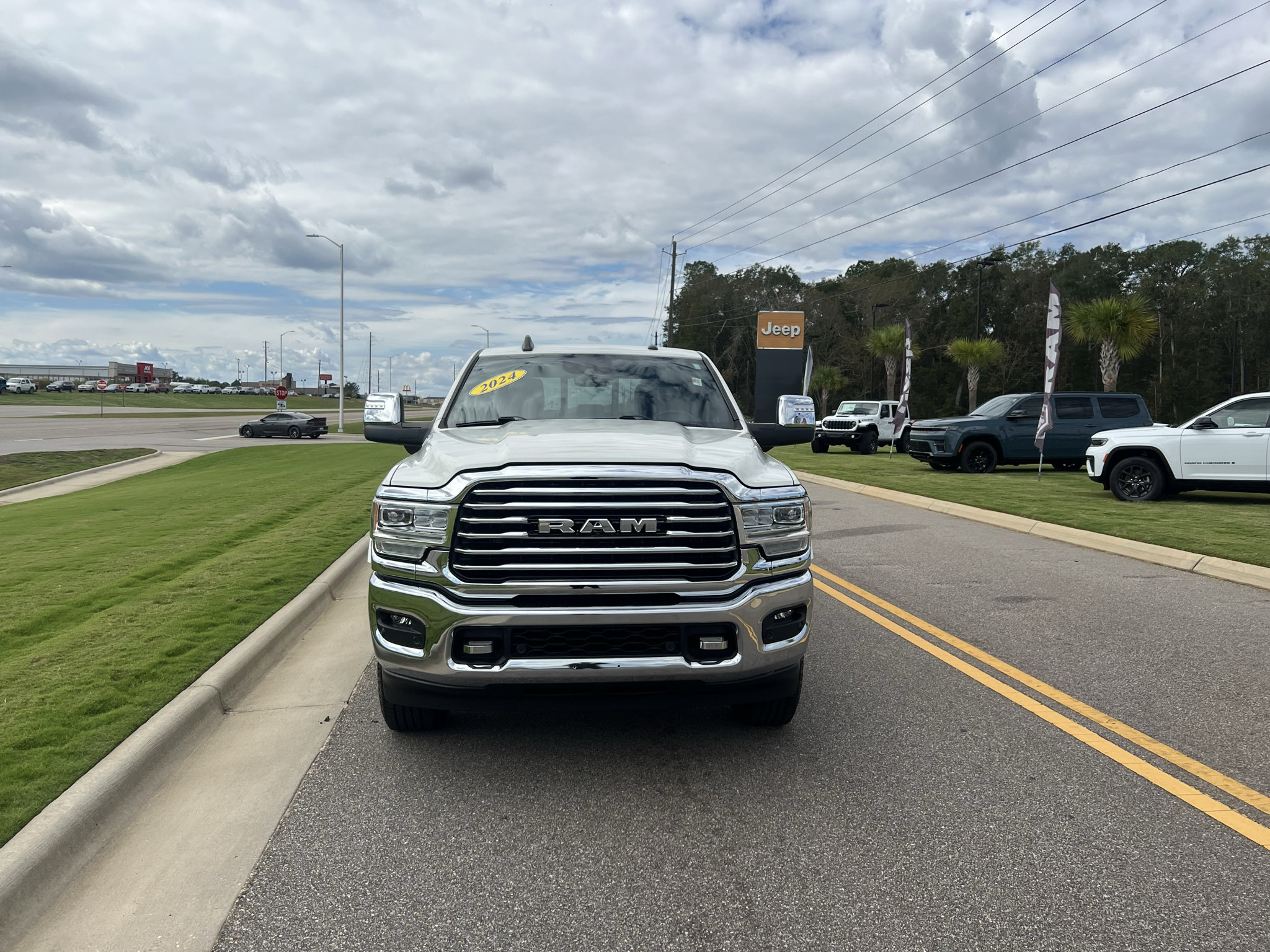 Certified 2024 RAM 2500 Limited w/ Safety Group AWD/4WD image 2