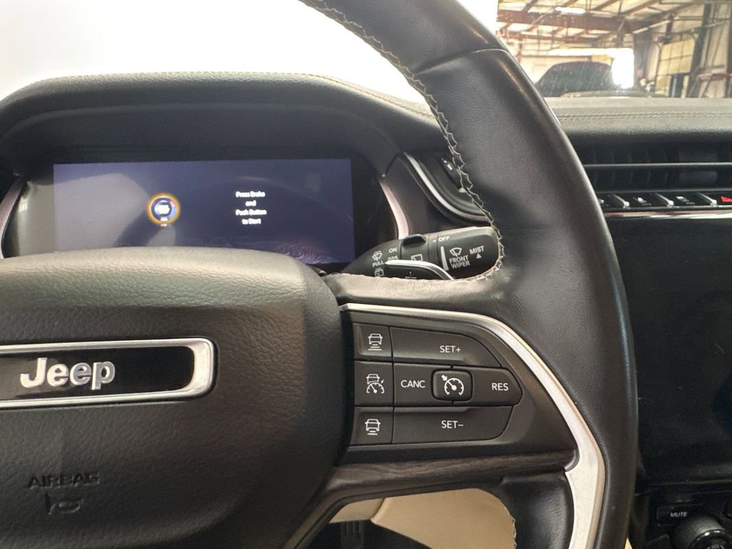 Used 2021 Jeep Grand Cherokee L Limited image 13