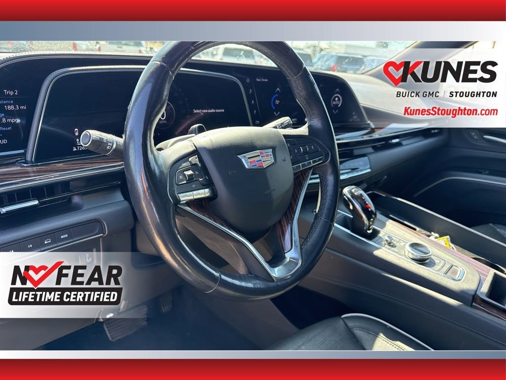 Used 2023 Cadillac Escalade Premium Luxury image 28