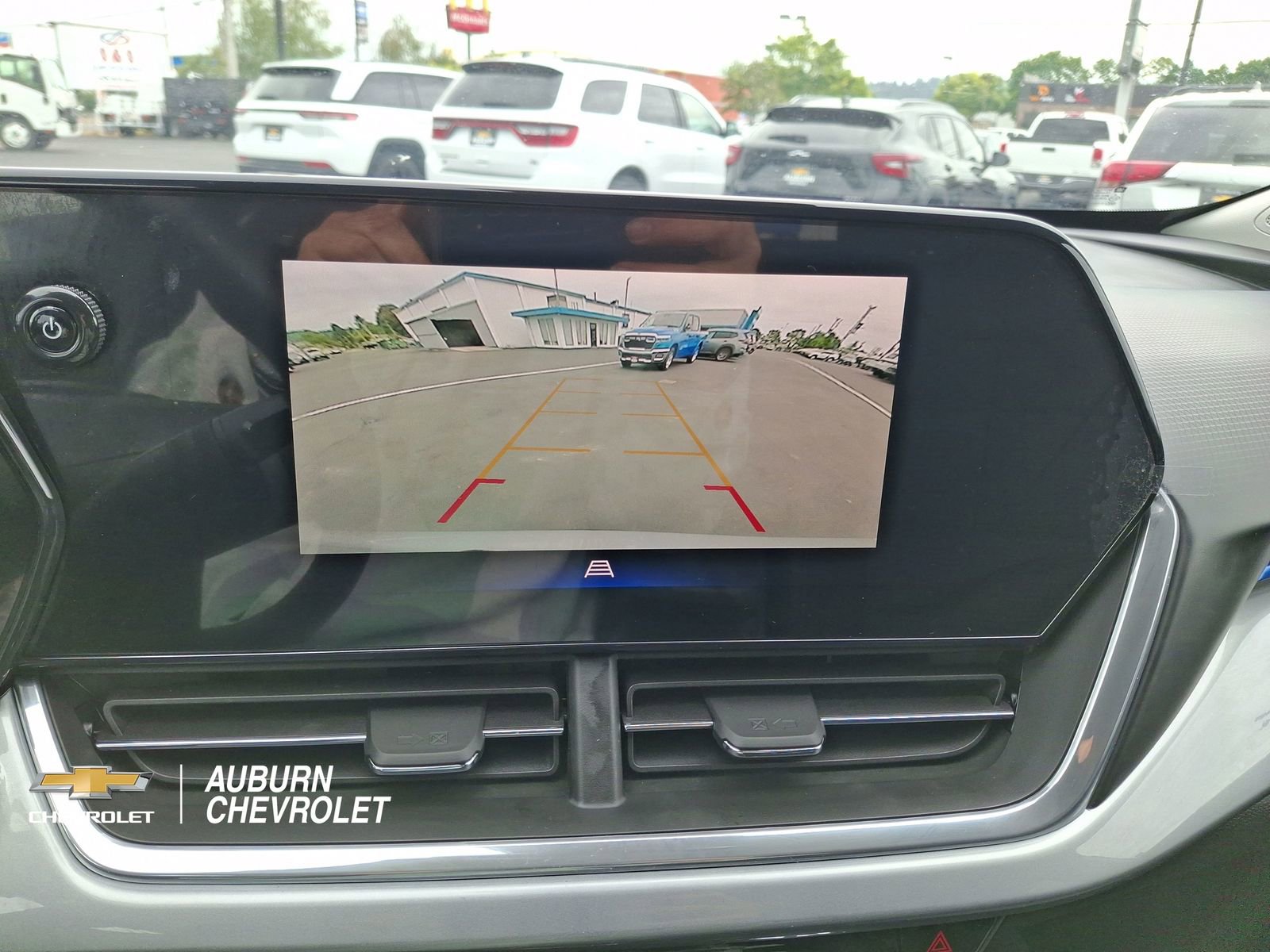 Certified 2024 Chevrolet Trax LT w/ Driver Confidence Package FWD image 14