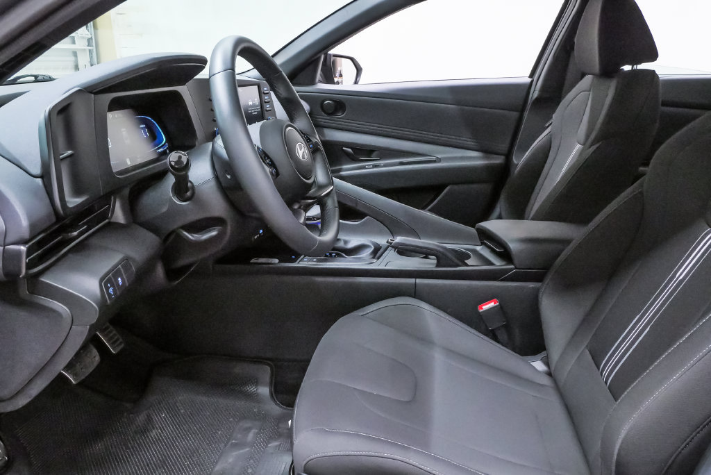Certified 2026 Hyundai Elantra Sport FWD image 9