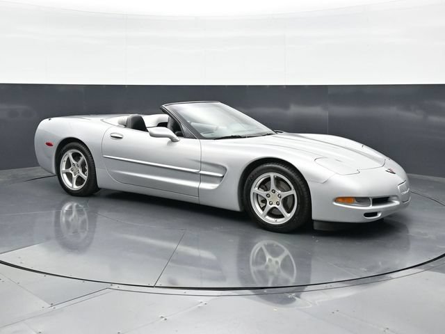 Used 2000 Chevrolet Corvette Convertible w/ Memory Pkg RWD image 3