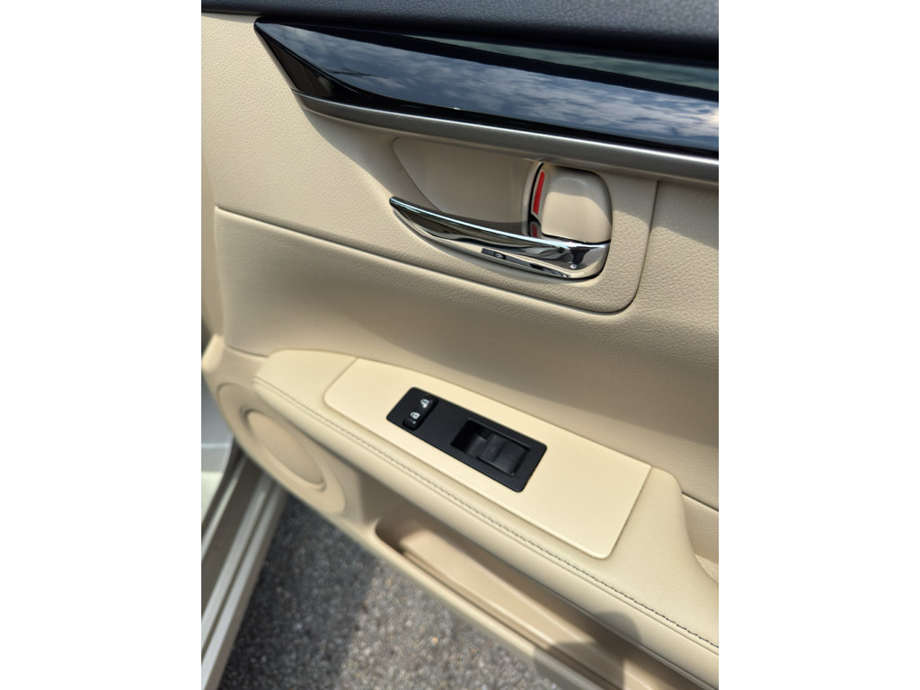 Used 2015 Lexus ES 350 FWD image 17