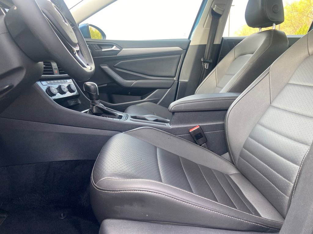 Used 2021 Volkswagen Jetta image 13