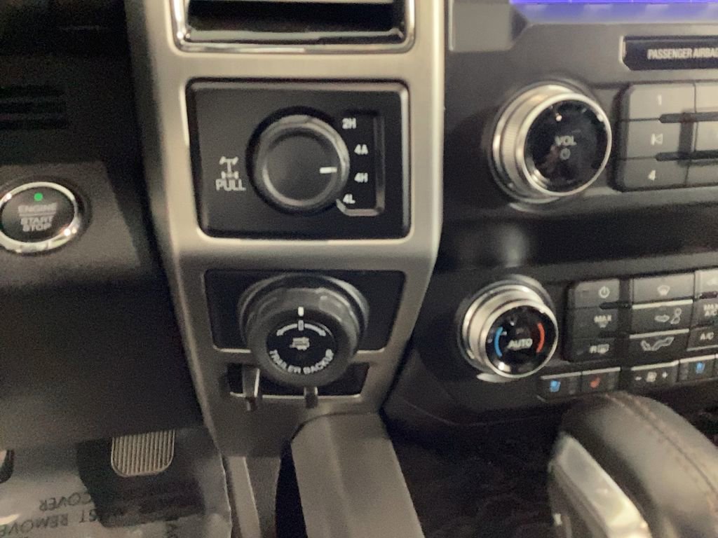 Used 2020 Ford F150 Platinum w/ Equipment Group 701A Luxury image 33