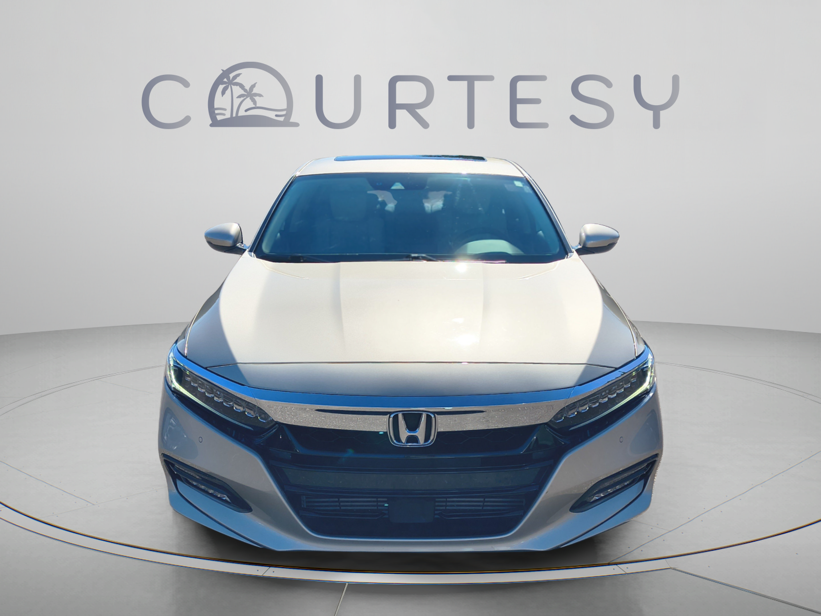 Used 2018 Honda Accord Touring image 8
