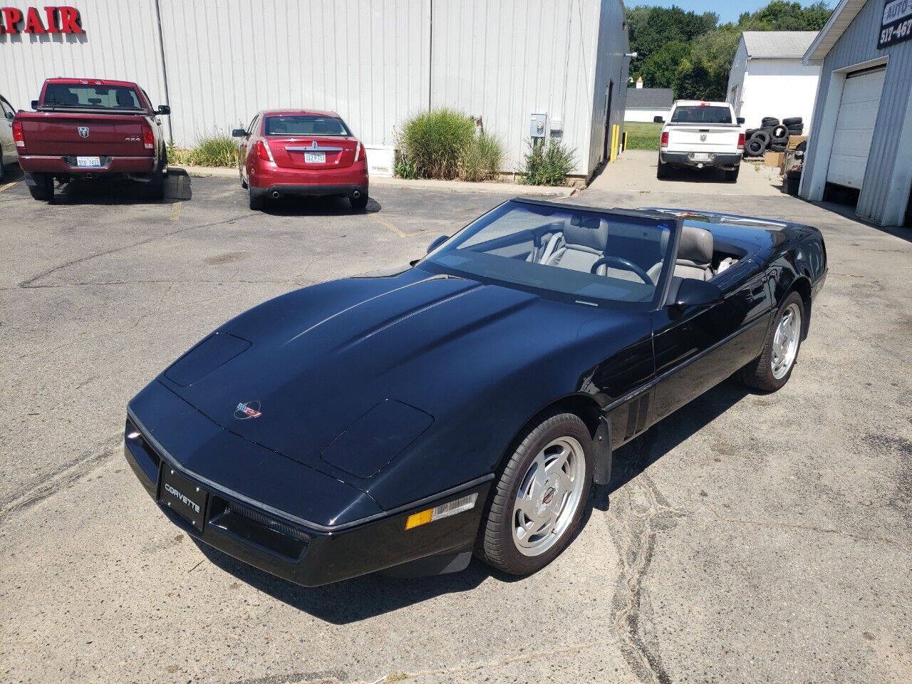 Used 1989 Chevrolet Corvette Convertible RWD image 18