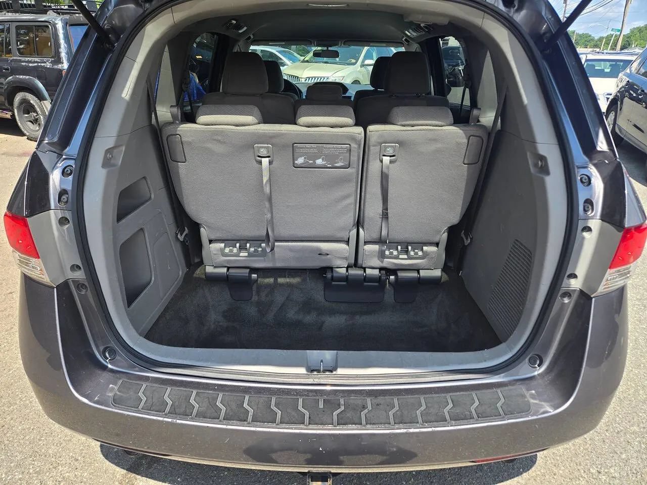 Used 2017 Honda Odyssey EX image 8
