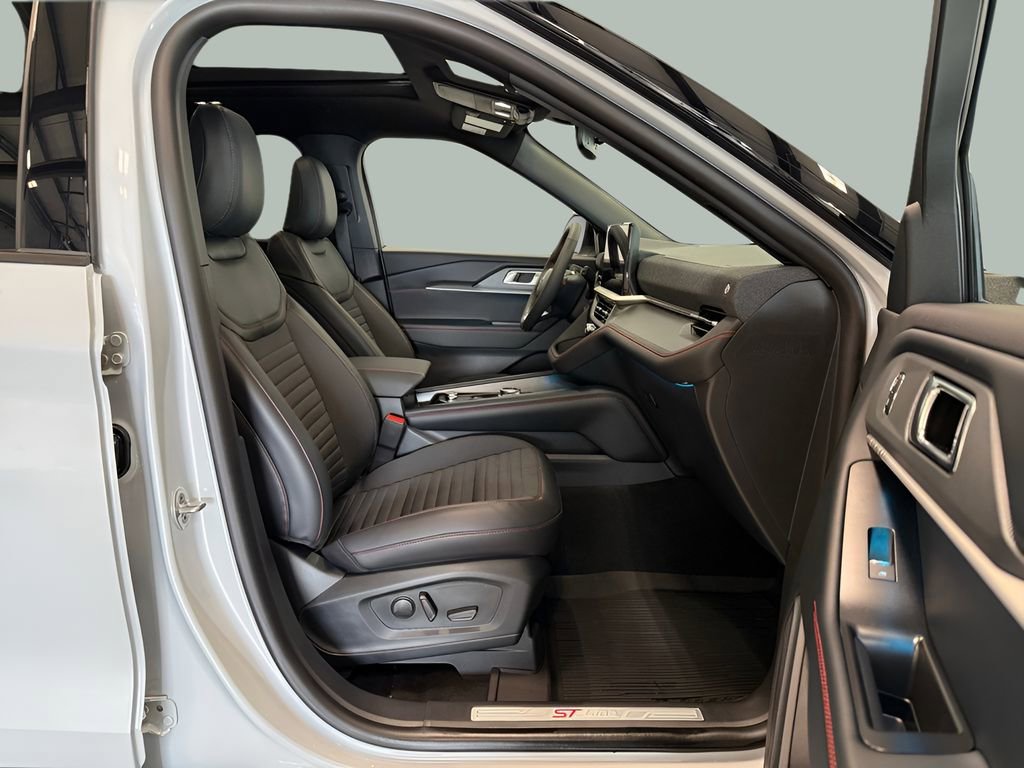 New 2026 Ford Explorer ST-Line w/ ST-Line Street Pack AWD/4WD image 36