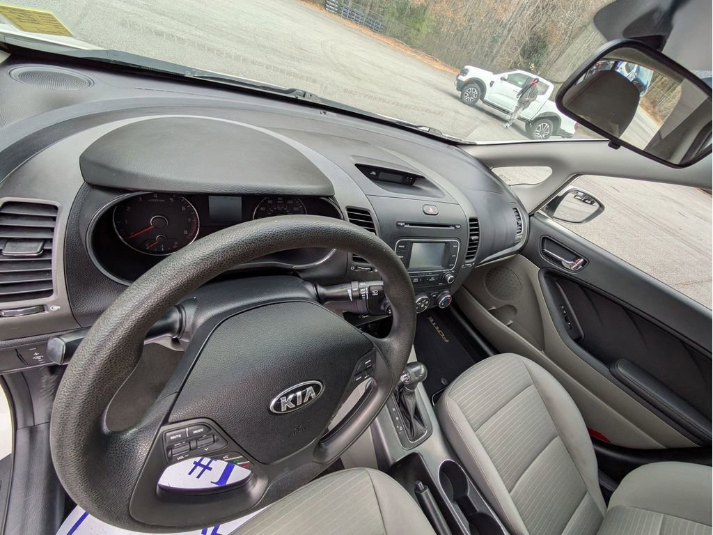 Used 2016 Kia Forte LX w/ LX Popular Package image 15