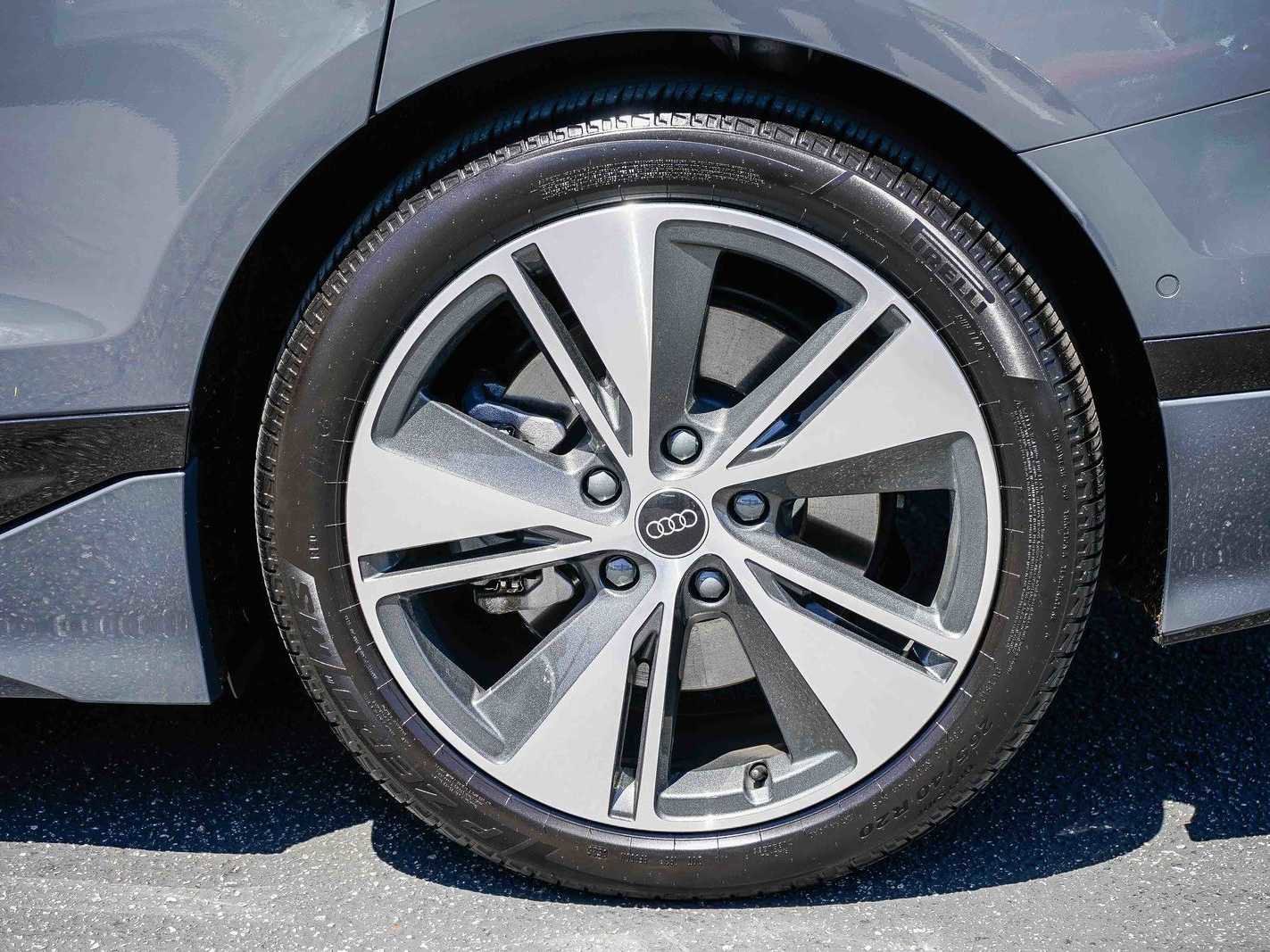 Used 2025 Audi A6 e-tron Prestige w/ Beige Warm Weather Package image 10