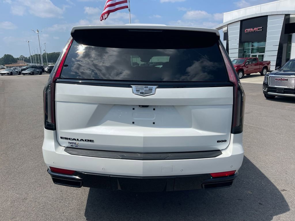 Used 2023 Cadillac Escalade Sport Platinum w/ LPO, ONYX Package image 4