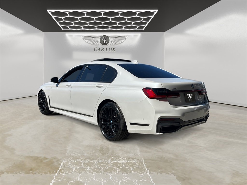 Used 2021 BMW 750i xDrive w/ Executive Package image 3
