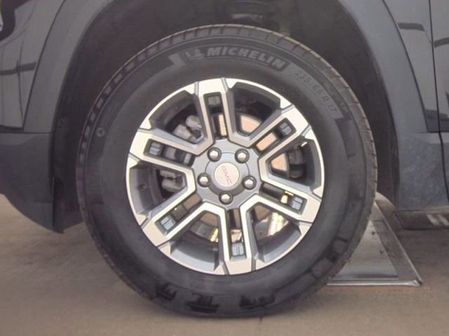 Used 2025 GMC Terrain Elevation AWD/4WD image 21