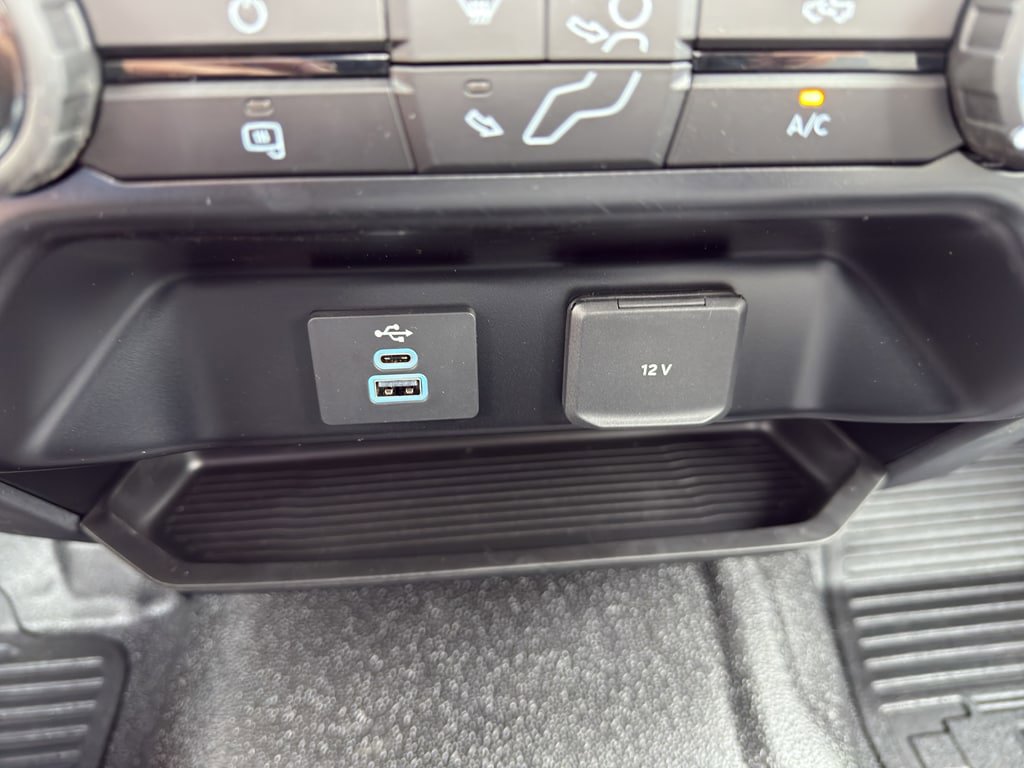 New 2025 Ford F550 4x4 Regular Cab Super Duty image 22
