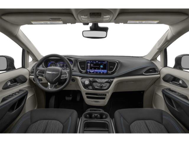 Used 2022 Chrysler Pacifica Touring-L FWD image 11