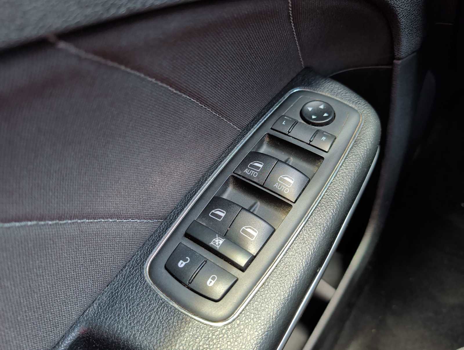 Used 2020 Dodge Charger GT RWD image 15