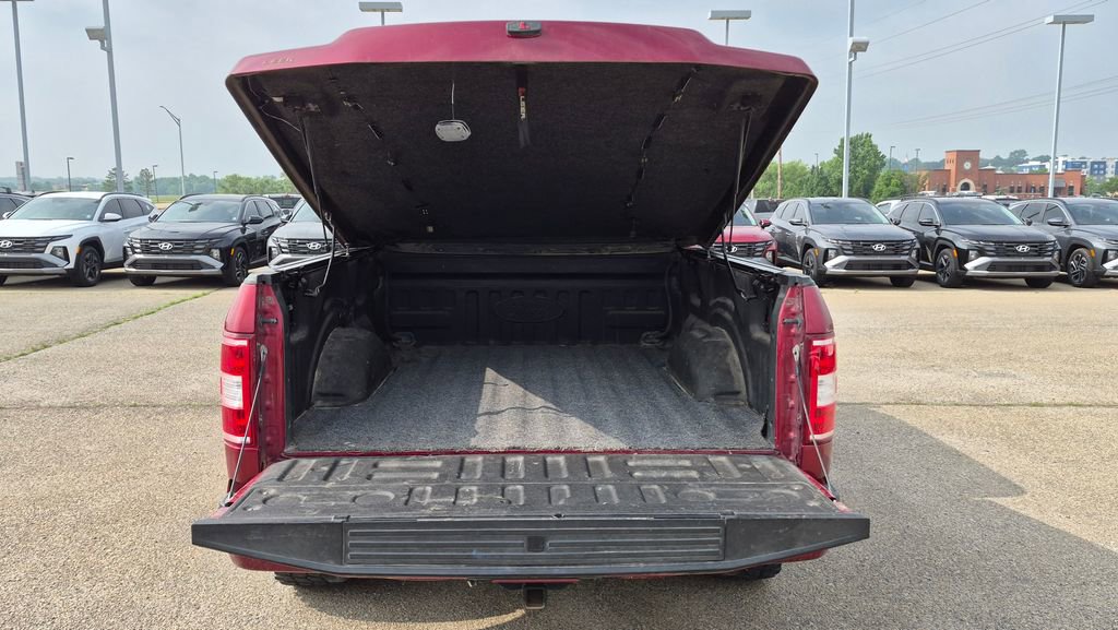 Used 2018 Ford F150 XLT w/ Equipment Group 302A Luxury AWD/4WD image 12