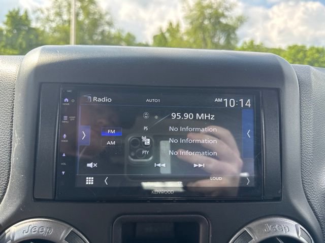 Used 2017 Jeep Wrangler Unlimited Sport AWD/4WD image 16