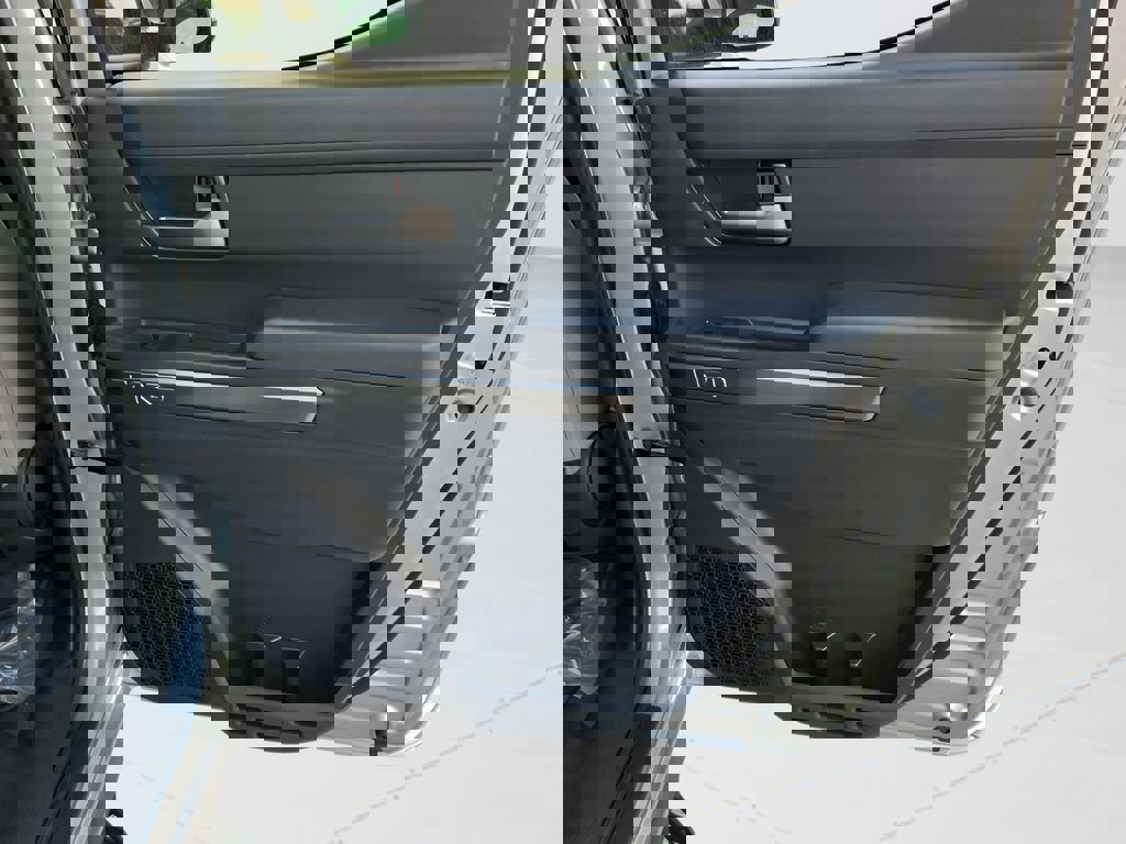 New 2025 Toyota Tacoma TRD Off-Road image 42