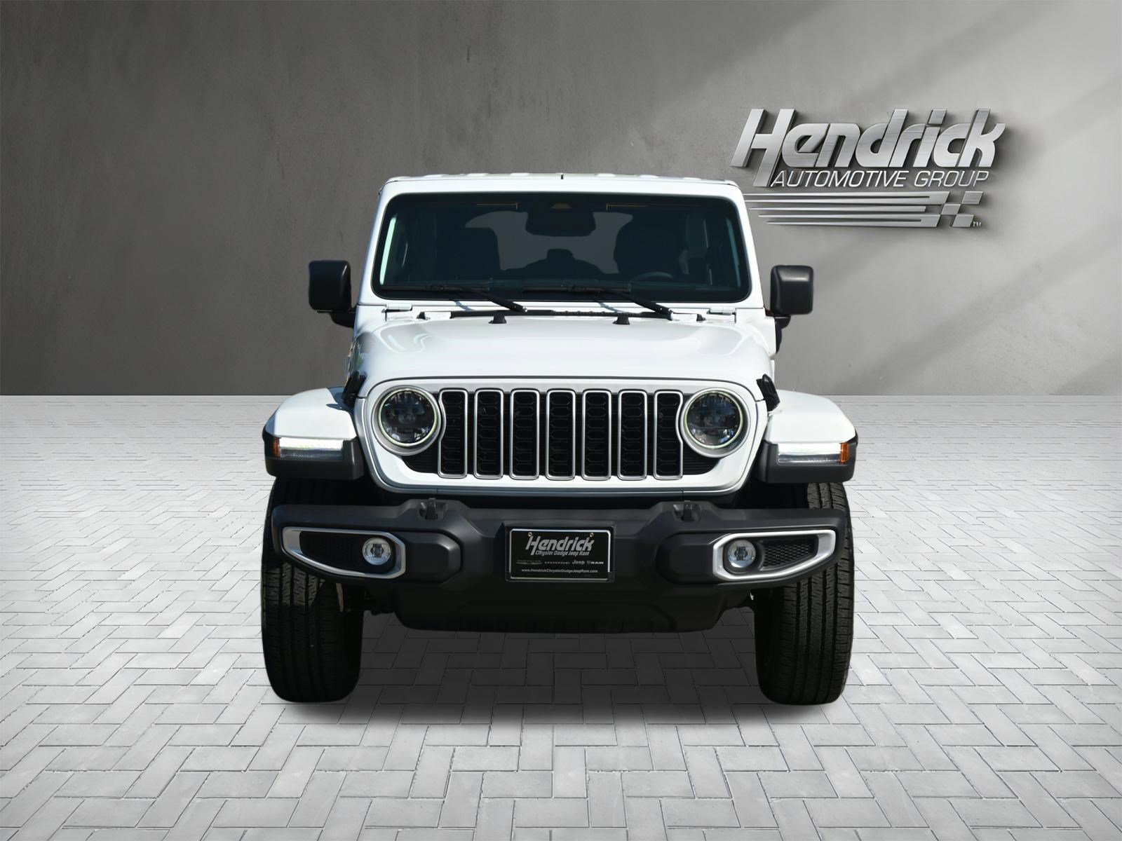 Used 2025 Jeep Wrangler Unlimited Sahara AWD/4WD image 3