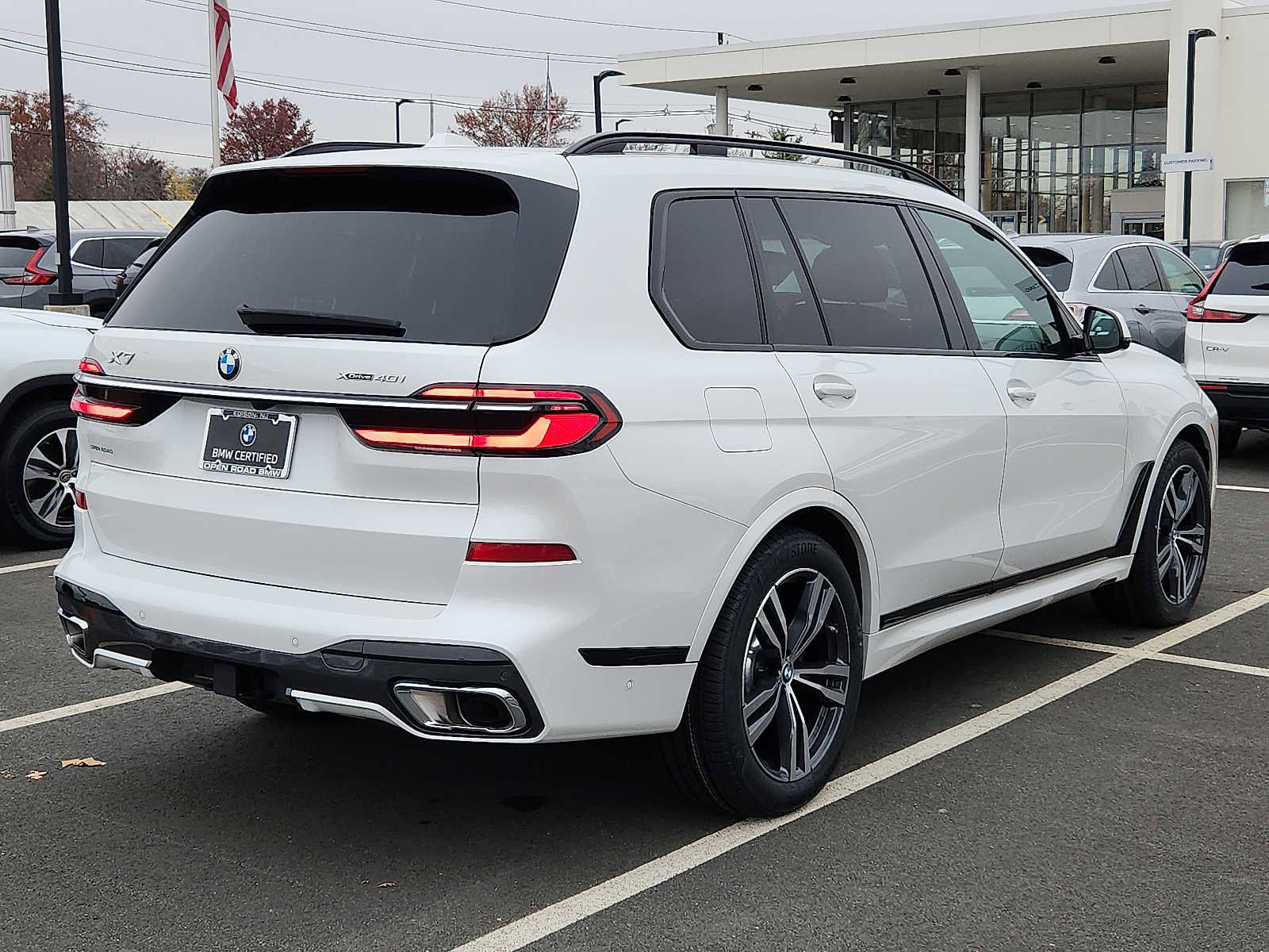 Certified 2024 BMW X7 xDrive40i w/ M Sport Package image 6