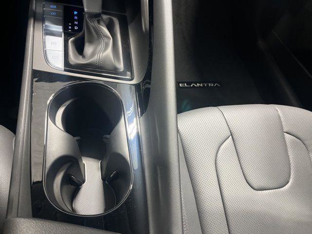 New 2026 Hyundai Elantra Limited w/ Cargo Package image 20