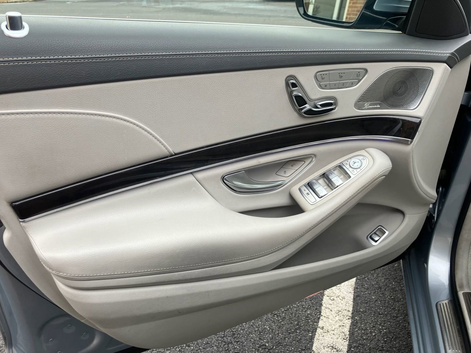 Used 2016 Mercedes-Benz S 550 4MATIC Sedan image 8