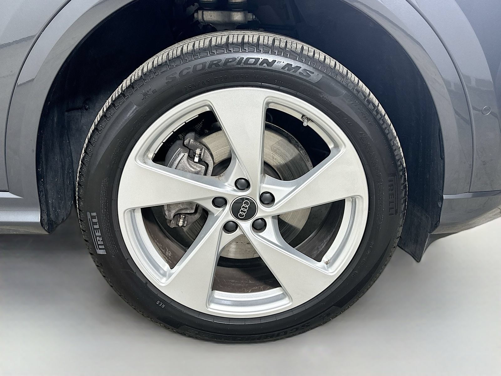 Used 2025 Audi Q5 Premium Plus w/ Premium Plus AWD/4WD image 10