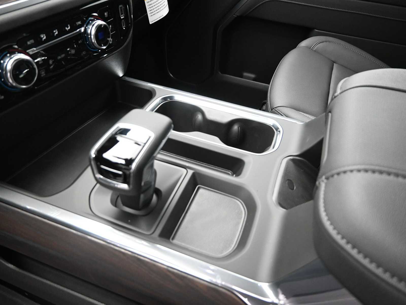 New 2026 GMC Sierra 1500 SLT w/ SLT Premium Package image 15