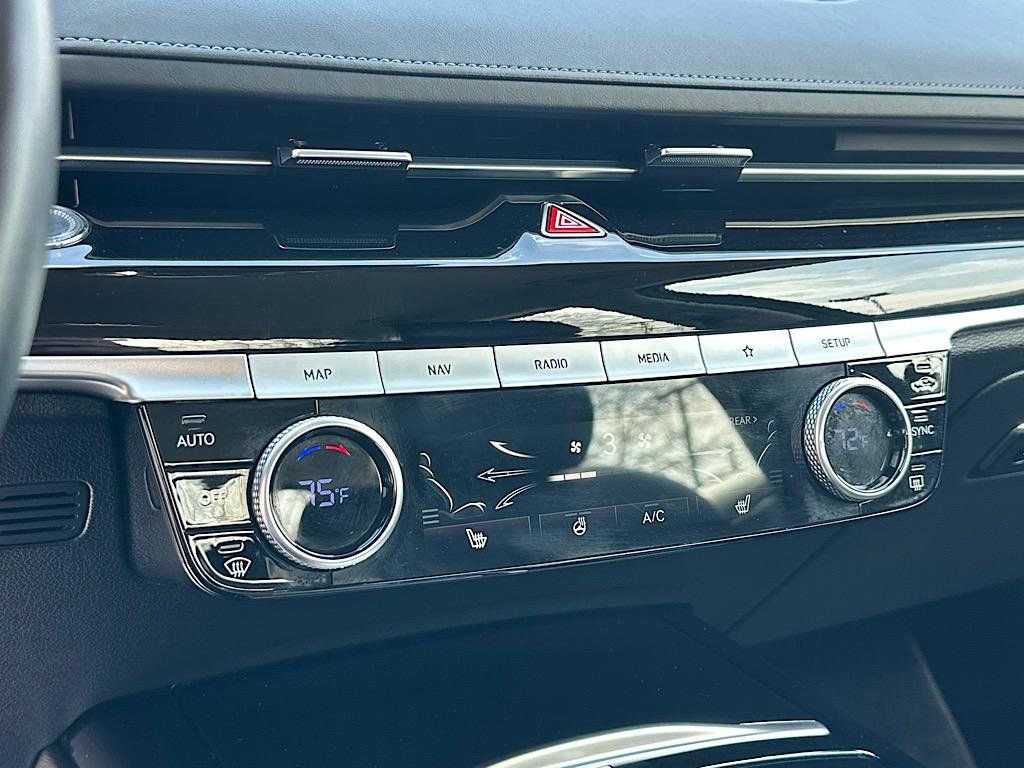 Used 2023 Genesis G80 2.5T image 26