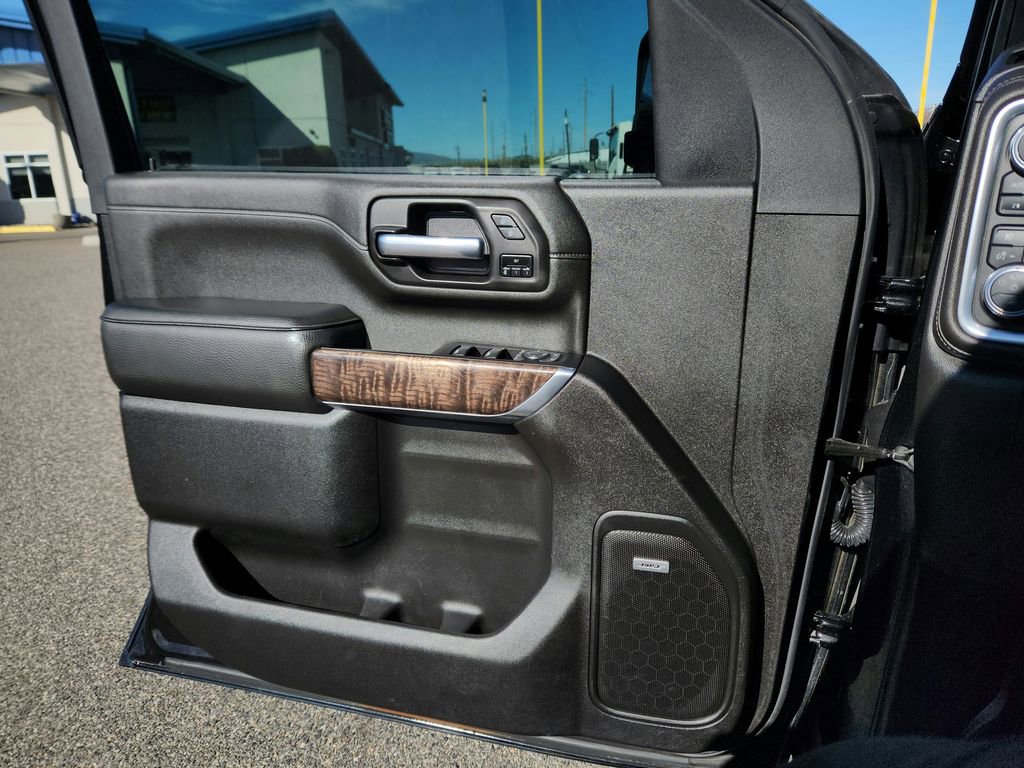 Used 2022 GMC Sierra 2500 Denali w/ Denali Black Diamond Edition image 20
