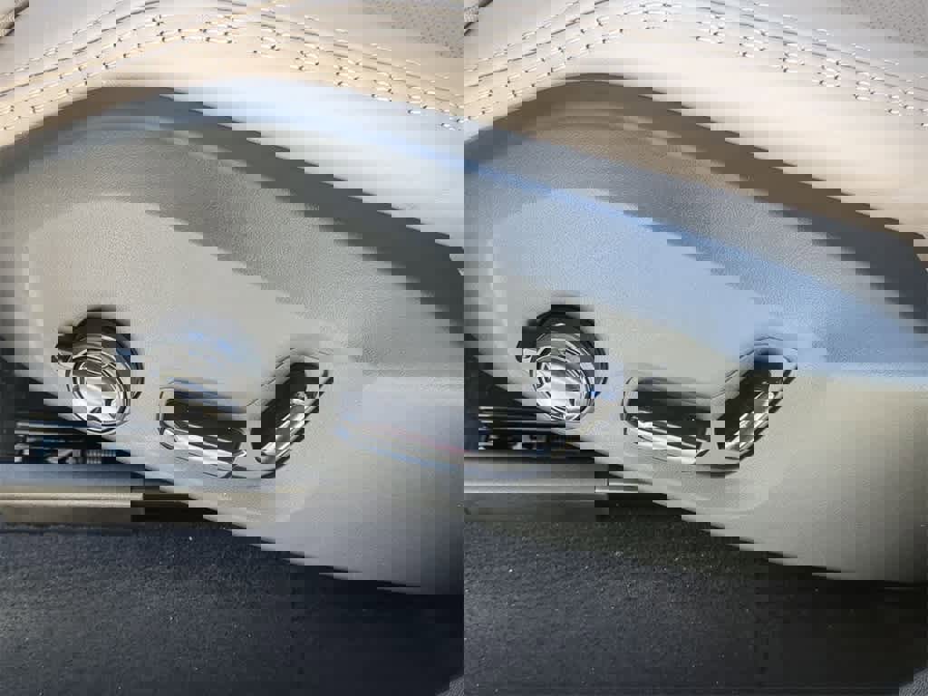 New 2026 Volvo XC90 B6 Ultra w/ Protection Package Premier image 16