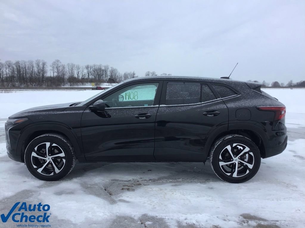 Used 2024 Chevrolet Trax RS w/ Driver Confidence Package image 8