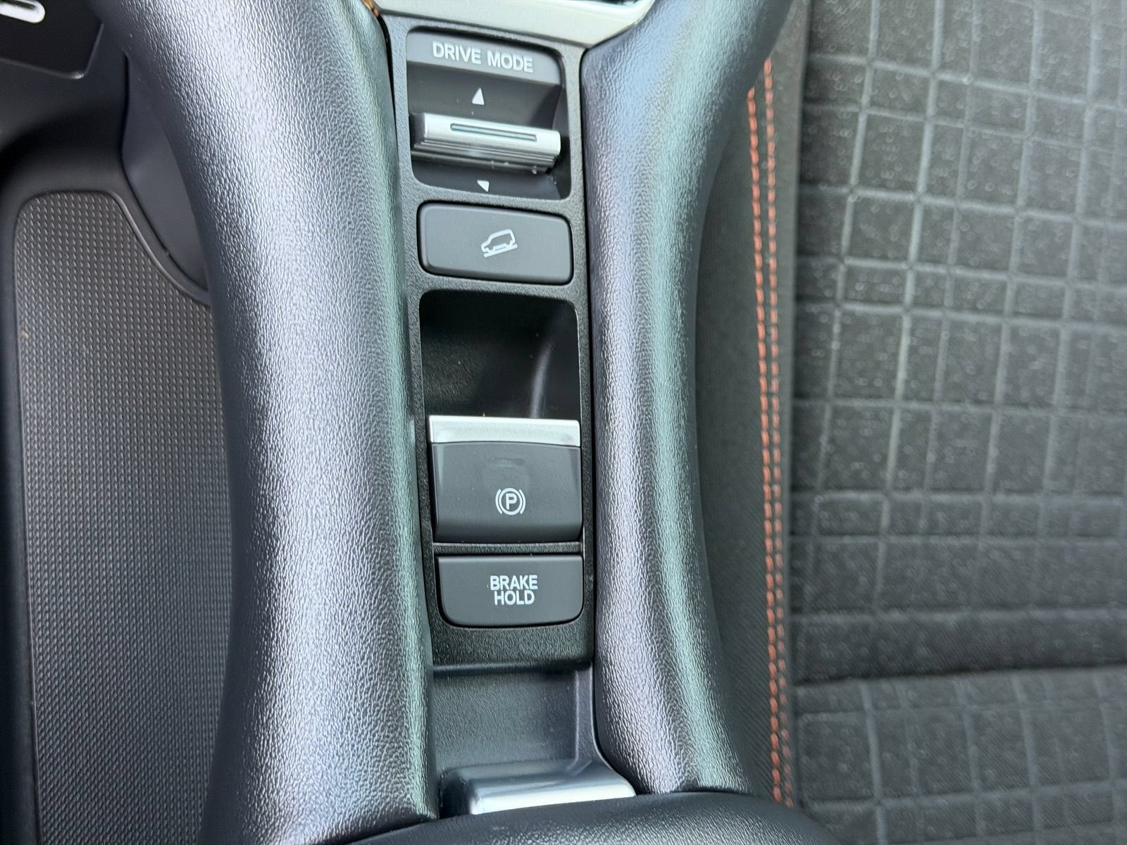 Certified 2026 Honda HR-V Sport image 32
