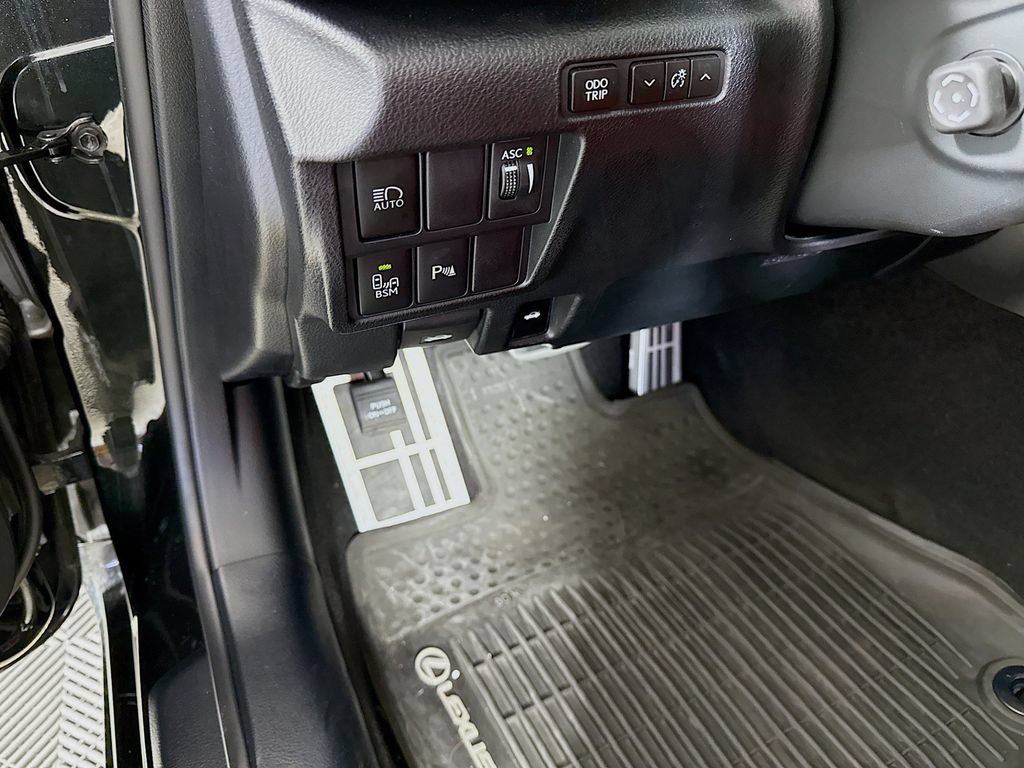 Used 2019 Lexus RC 350 F Sport w/ Accessory Package RWD image 10