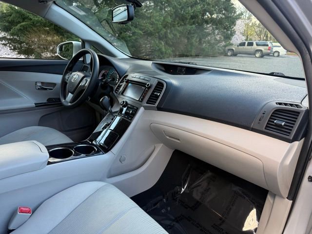 Used 2013 Toyota Venza LE w/ LE Convenience Pkg AWD/4WD image 10