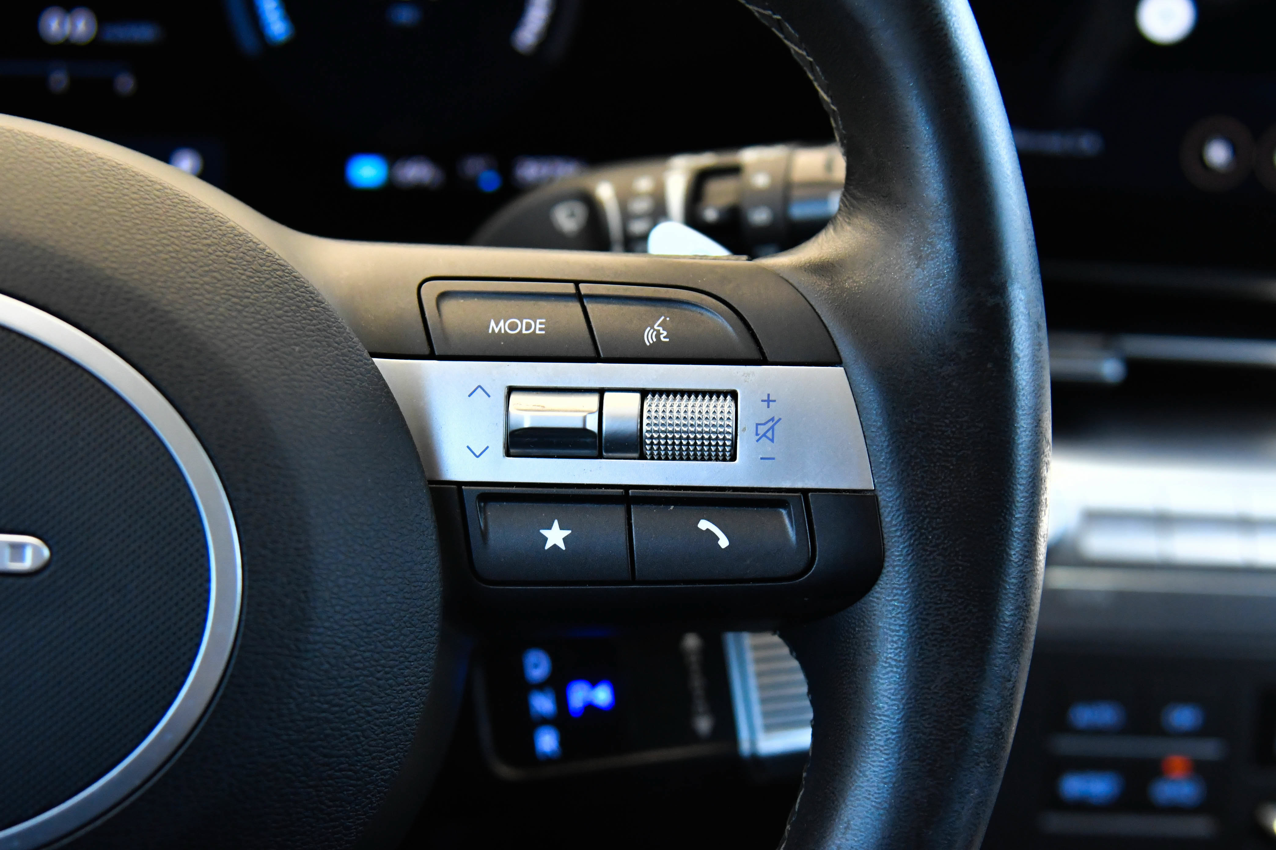 Used 2024 Hyundai Kona SEL FWD image 36