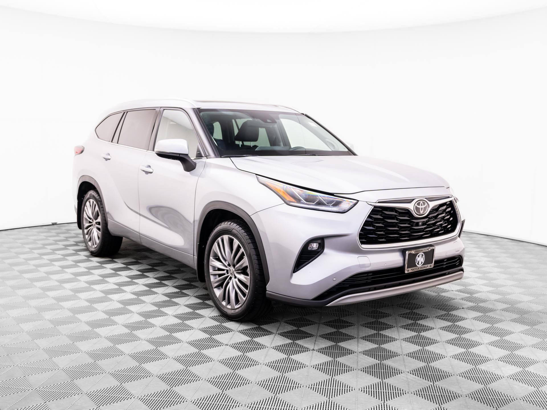 Used 2021 Toyota Highlander Platinum AWD/4WD image 8