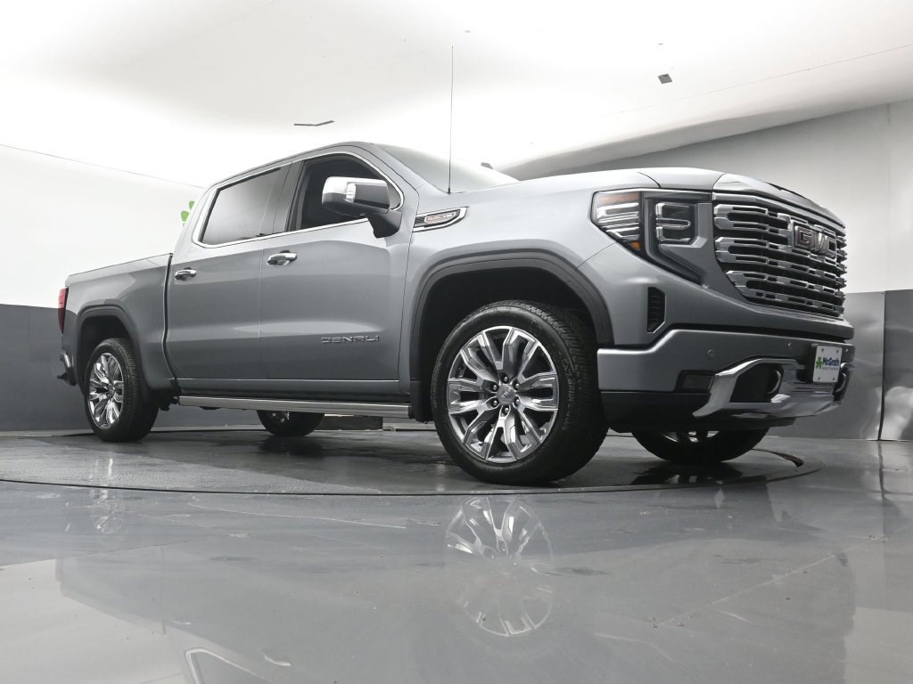New 2026 GMC Sierra 1500 Denali w/ Denali Reserve Package AWD/4WD image 26