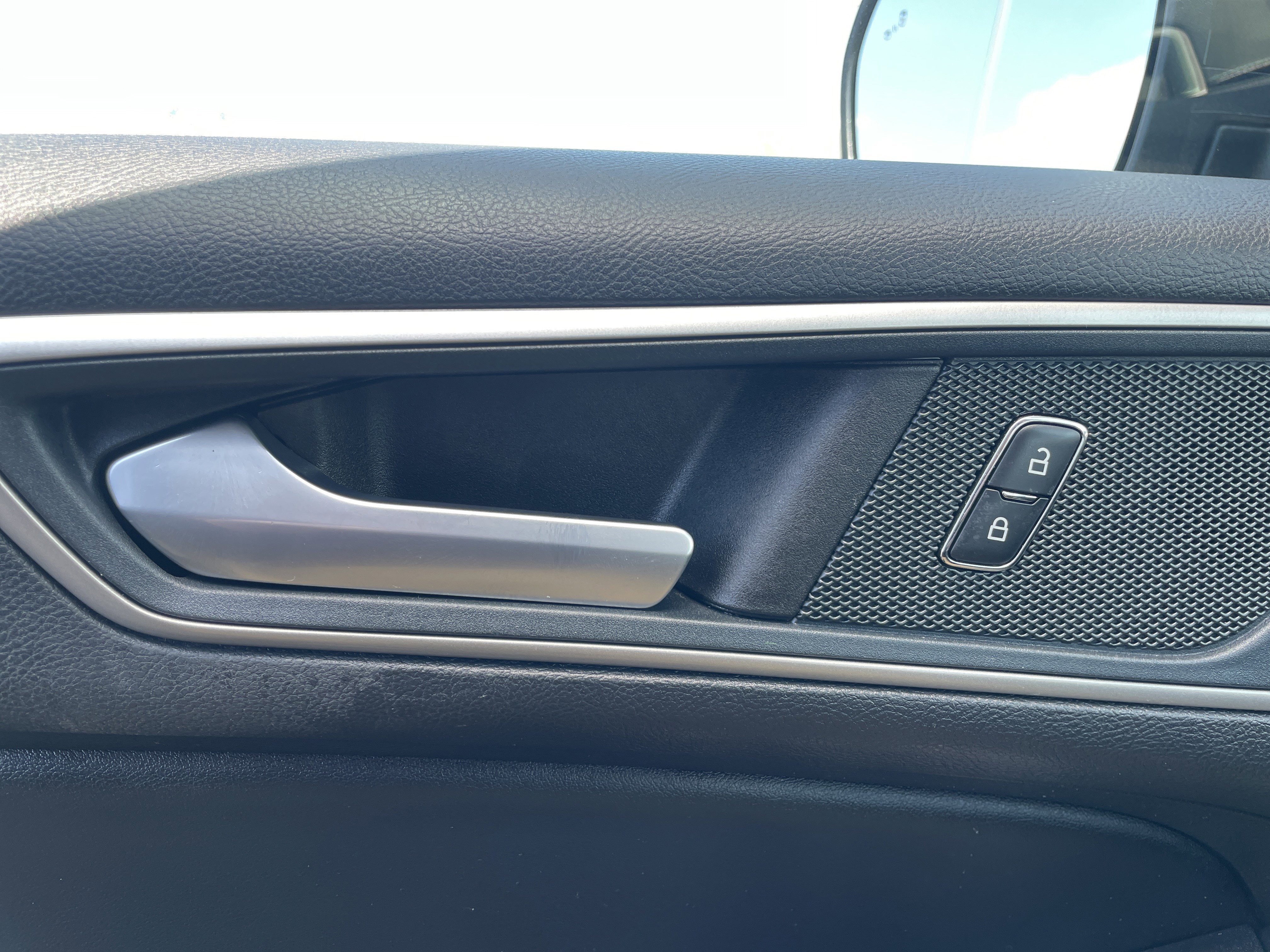 Used 2024 Ford Edge SEL w/ Convenience Package image 14