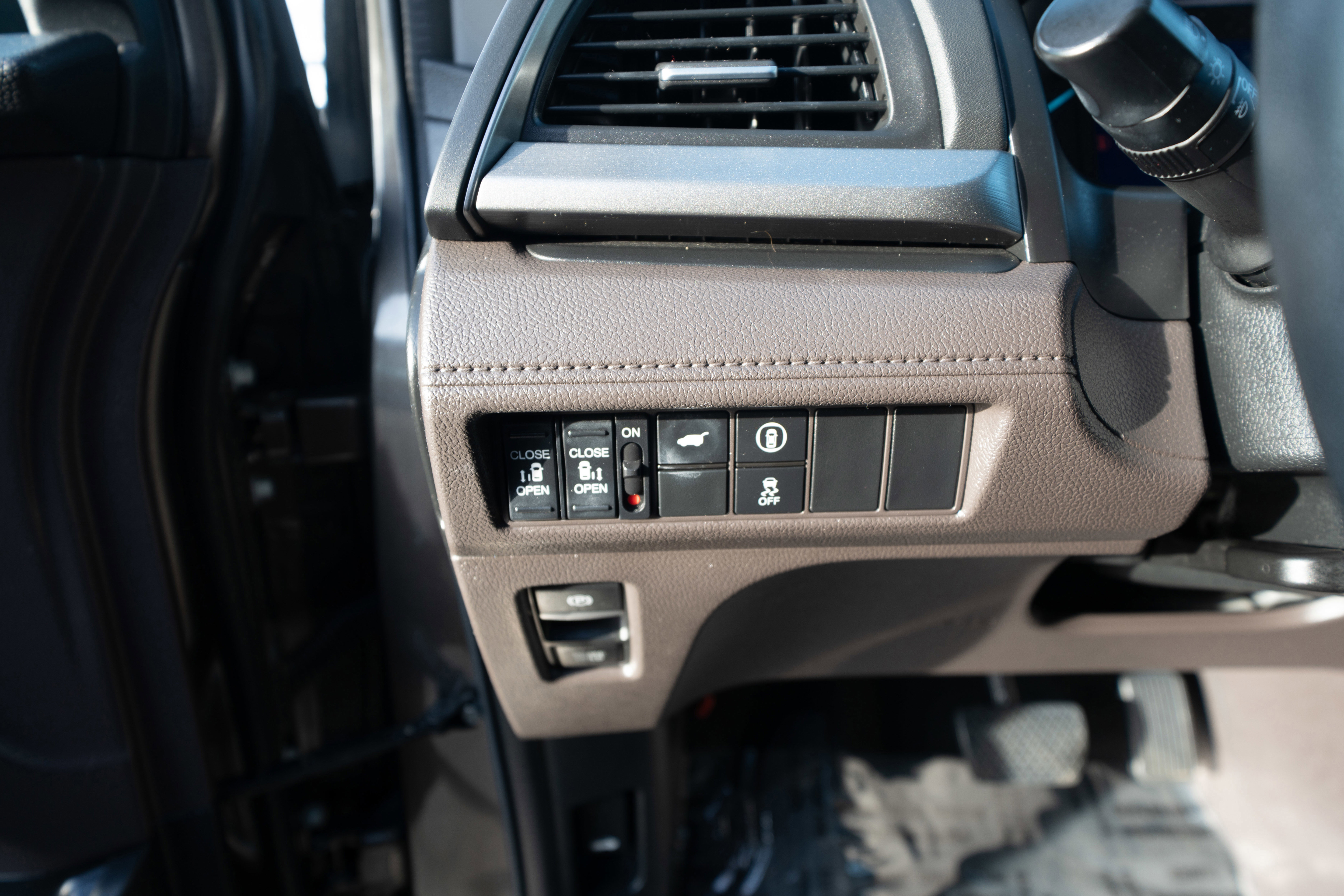 Used 2023 Honda Odyssey EX-L image 11