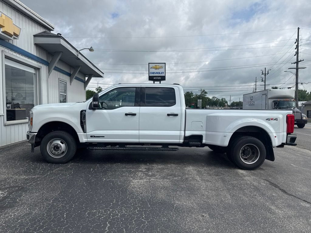 Used 2026 Ford F350 XLT AWD/4WD image 4