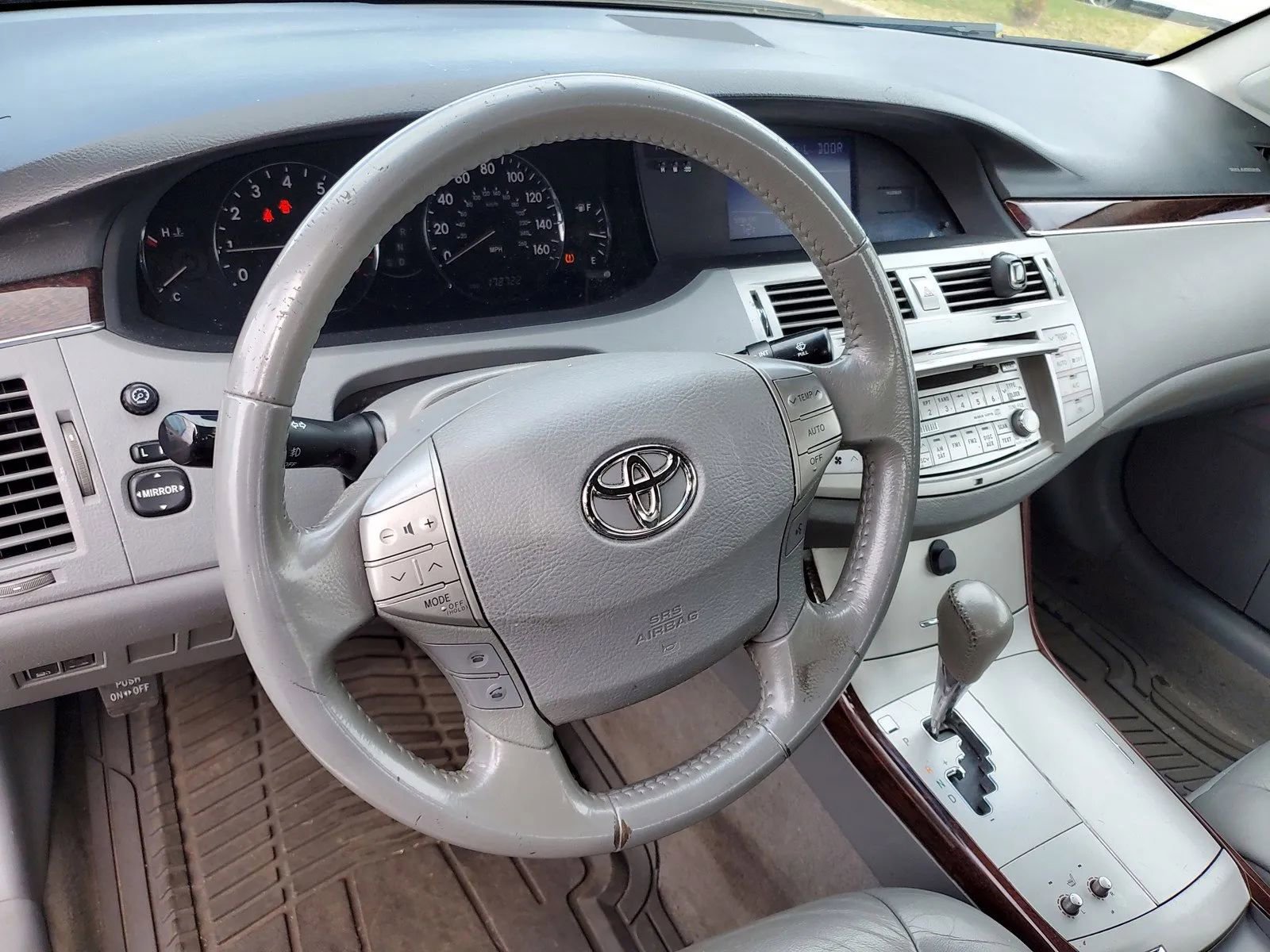 Used 2008 Toyota Avalon XL image 19