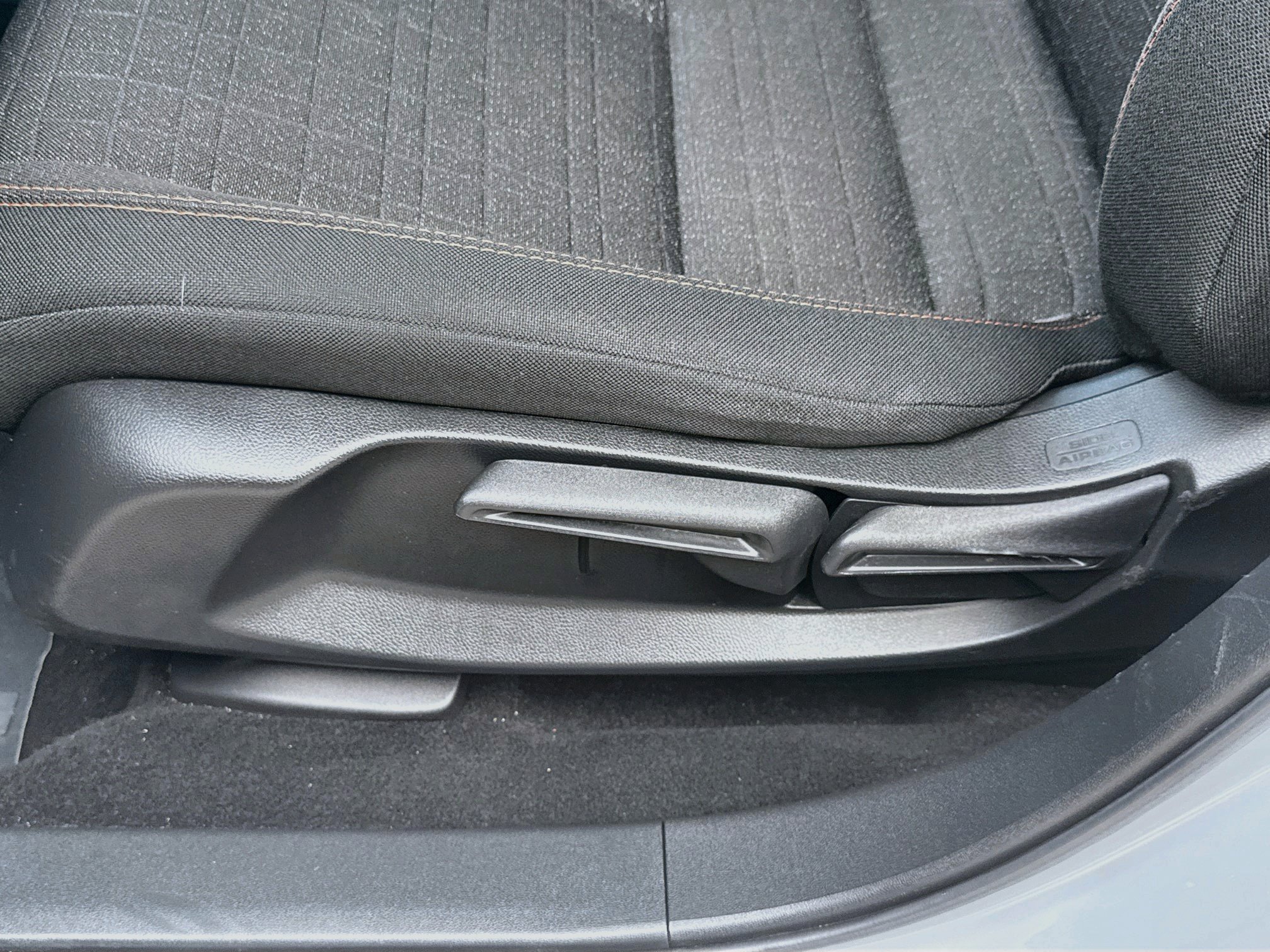 Certified 2025 Honda HR-V Sport image 17